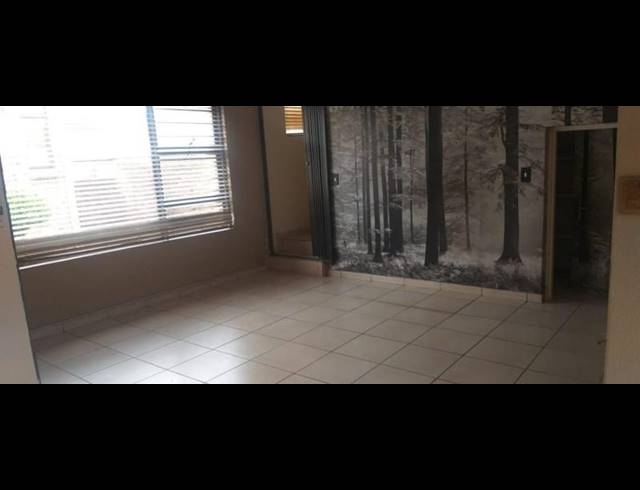 3 BEDROOM TOWNHOUSE FOR SALE IN NEW REDRUTH